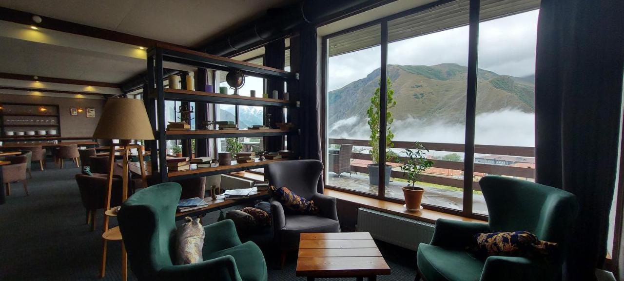 Alpine Lounge Boutique Hotel Kazbegi Esterno foto