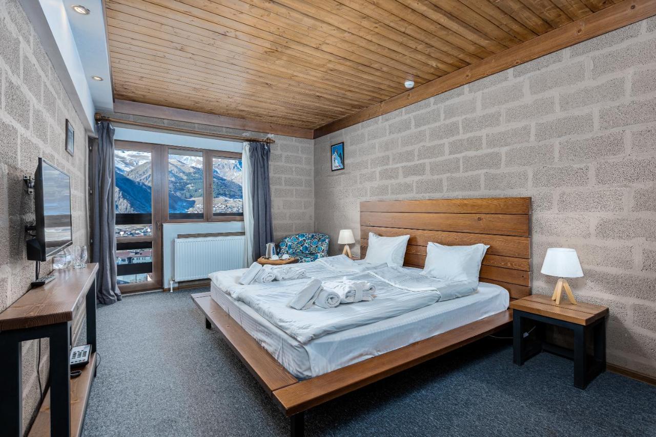 Alpine Lounge Boutique Hotel Kazbegi Esterno foto