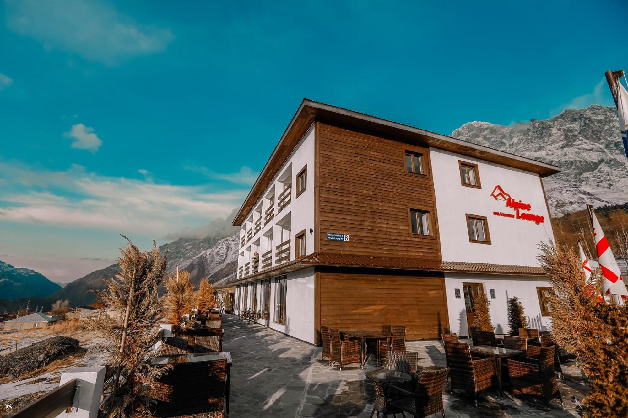 Alpine Lounge Boutique Hotel Kazbegi Esterno foto