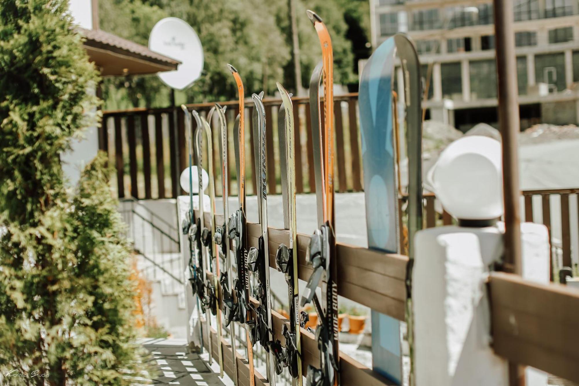 Alpine Lounge Boutique Hotel Kazbegi Esterno foto